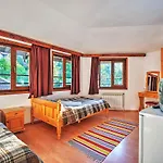 Kalina Hotel 2*